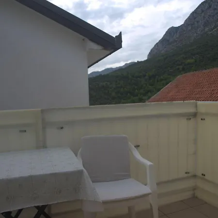 Rudo Apartman Podaca